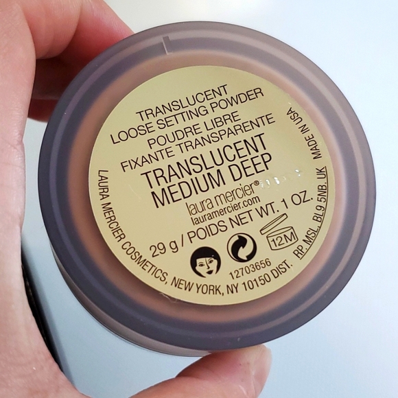 NIB Laura Mercier Translucent Loose Setting Powder in Medium Deep Full SZ - Picture 7 of 10